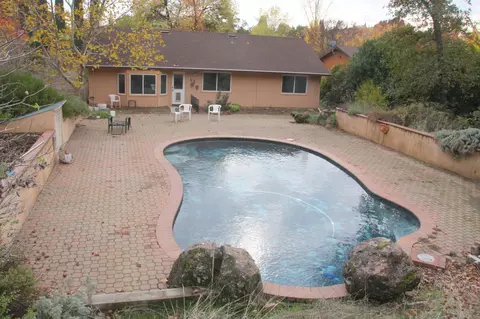 3290 Harlan Dr, Redding, CA 96003 photo 14