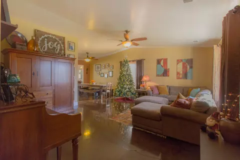 1566 Wingsetter Way, Redding, CA 96003 photo 2