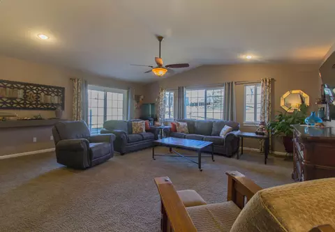 1566 Wingsetter Way, Redding, CA 96003 photo 6