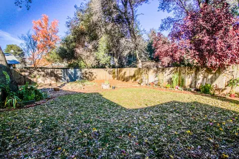 1850 Sutterwood Dr, Redding, CA 96002 photo 16