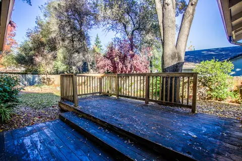 1850 Sutterwood Dr, Redding, CA 96002 photo 12