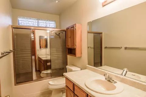 1850 Sutterwood Dr, Redding, CA 96002 photo 10