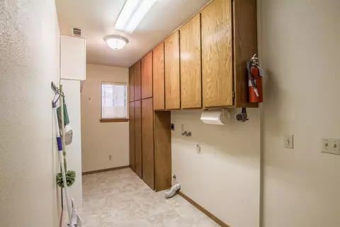1850 Sutterwood Dr, Redding, CA 96002 photo 11