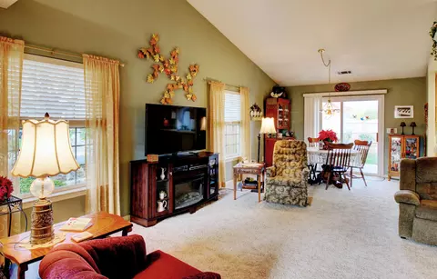 185 Franciscan Trl, Redding, CA 96003 photo 3