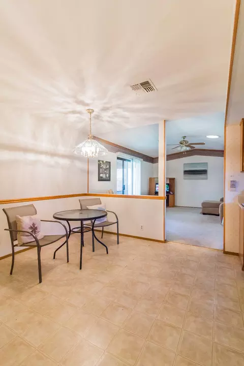 2977 Brookside Dr, Redding, CA 96001 photo 4