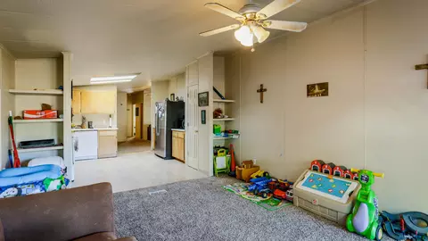 16655 Thompson Ln, Redding, CA 96001 photo 3