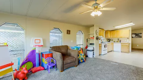 16655 Thompson Ln, Redding, CA 96001 photo 2