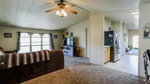 16655 Thompson Ln, Redding, CA 96001 photo 17