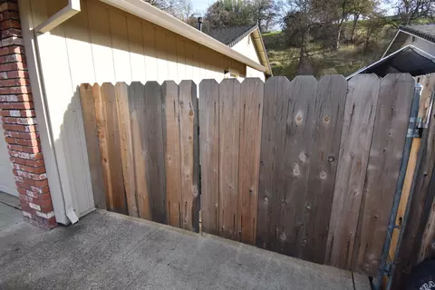 83 Tidmore Ln, Redding, CA 96003 photo 2