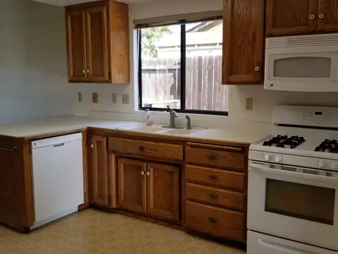910 Countryside, Red Bluff, CA 96080 photo 18