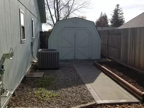 910 Countryside, Red Bluff, CA 96080 photo 28