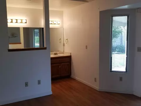 910 Countryside, Red Bluff, CA 96080 photo 13