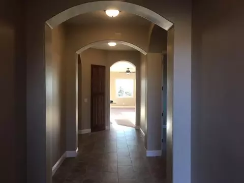 907 Fantenell Ct, Redding, CA 96003 photo 3