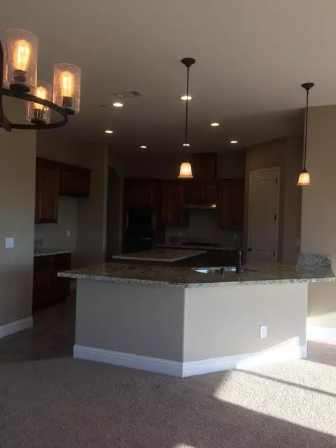 907 Fantenell Ct, Redding, CA 96003 photo 12