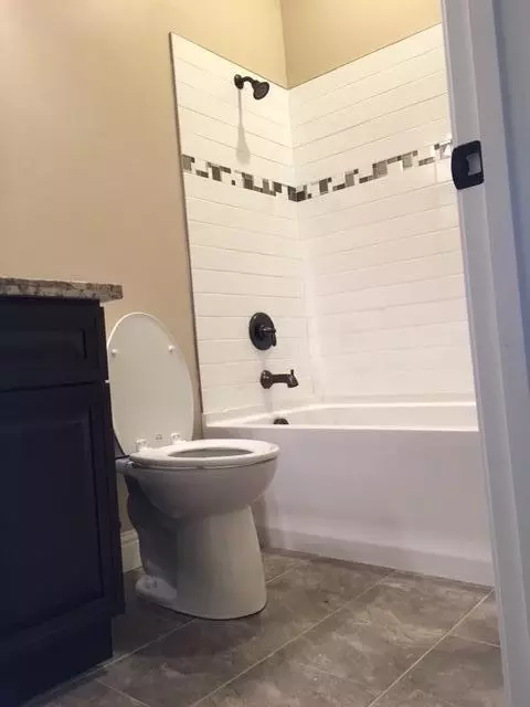907 Fantenell Ct, Redding, CA 96003 photo 5