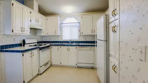 3004 Hazel Dr, Anderson, CA 96007 photo 4