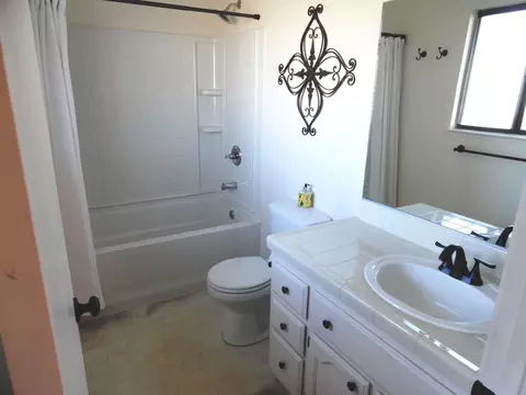20152 Jill Ln, Redding, CA 96003 photo 10