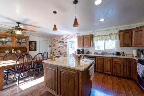 21306 Dersch Rd, Anderson, CA 96007 photo 6