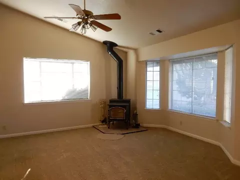 2718 Crystal Tree Dr, Redding, CA 96001 photo 3