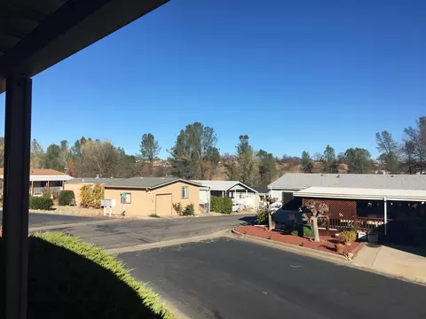 391 Milkwood, Redding, CA 96003 photo 4
