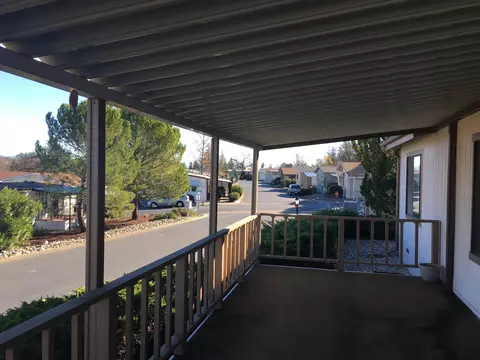 391 Milkwood, Redding, CA 96003 photo 3