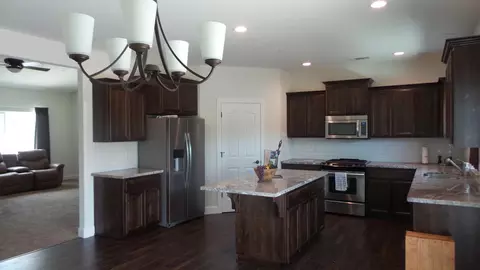 4265 Hazelwood Ct, Redding, CA 96001 photo 5