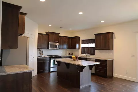 4265 Hazelwood Ct, Redding, CA 96001 photo 6