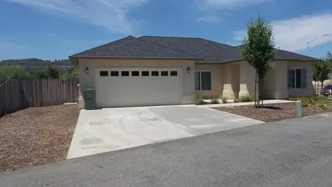 4265 Hazelwood Ct, Redding, CA 96001 photo 2
