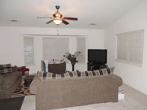 840 Jefferson Ct, Redding, CA 96002 photo 2