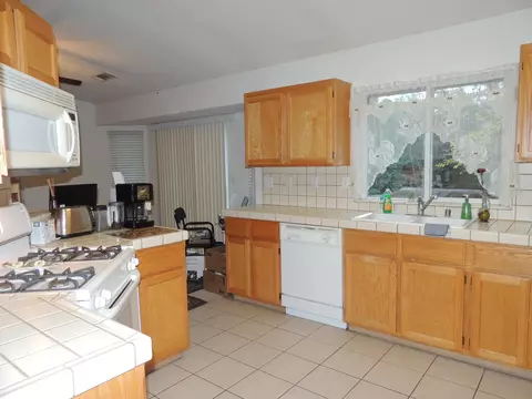 840 Jefferson Ct, Redding, CA 96002 photo 5
