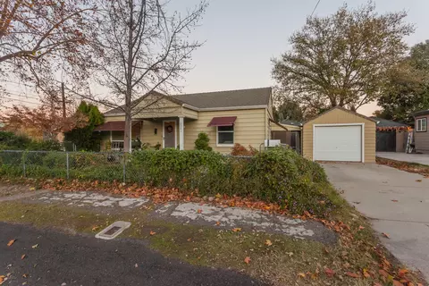 2241 California St, Redding, CA 96001 photo 1