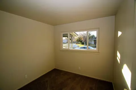 2861 Churn Ct, Redding, CA 96002 photo 12
