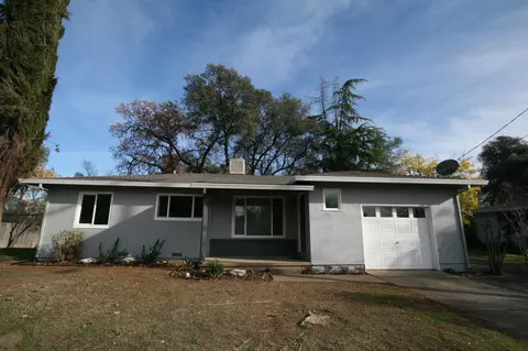 2861 Churn Ct, Redding, CA 96002 photo 2