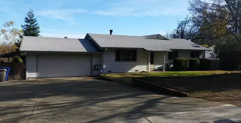 5111 Cedars Rd, Redding, CA 96001 photo 1