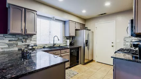 3384 Oak Haven Ct, Redding, CA 96002 photo 9