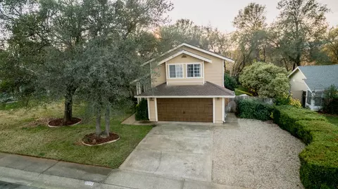 3384 Oak Haven Ct, Redding, CA 96002 photo 1