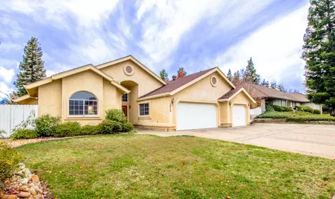 3823 Siskiyou St, Redding, CA 96001 photo 2