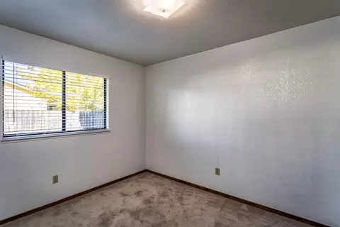 1705 Kildare Dr, Redding, CA 96001 photo 14