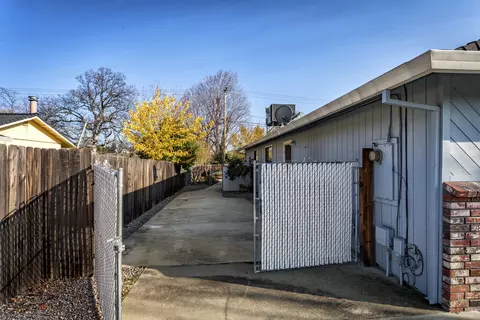 1705 Kildare Dr, Redding, CA 96001 photo 33