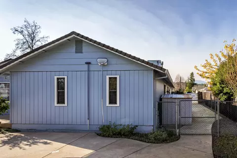 1705 Kildare Dr, Redding, CA 96001 photo 29