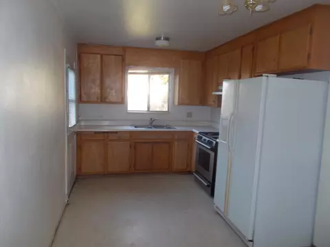 3946 Mercury Dr, Redding, CA 96002 photo 3