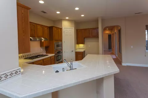 619 Woodacre Dr, Redding, CA 96002 photo 5