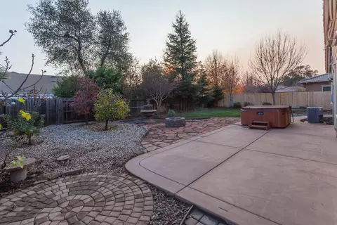 619 Woodacre Dr, Redding, CA 96002 photo 16