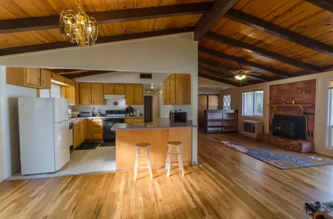 1498 Ridge Dr, Redding, CA 96001 photo 4