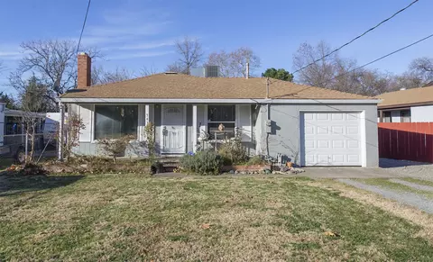 5430 Rosswood Ln, Redding, CA 96001 photo 1