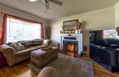 5430 Rosswood Ln, Redding, CA 96001 photo 2