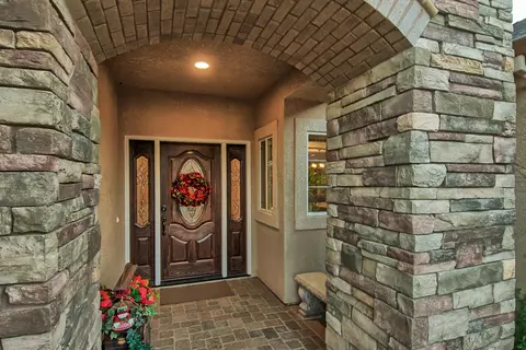 1555 Gold Hills Dr, Redding, CA 96003 photo 2