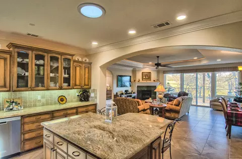 1555 Gold Hills Dr, Redding, CA 96003 photo 3