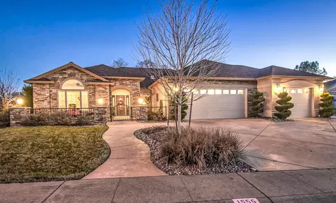 1555 Gold Hills Dr, Redding, CA 96003 photo 1