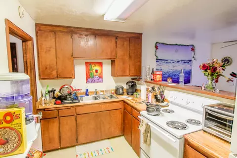 1312 Orange Ave, Redding, CA 96001 photo 38